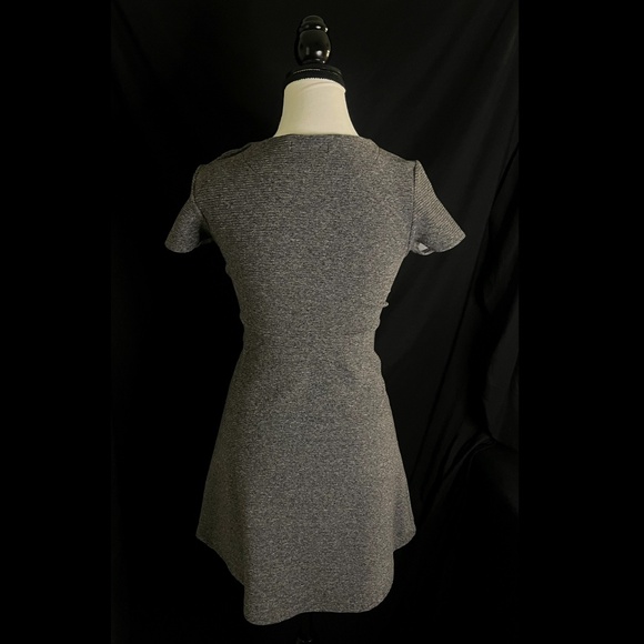 ZARA Gray Knit Fit & Flare Dress – NYC Main Character Energy - Picture 3 of 4